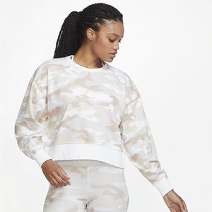 NWT Nike Dri Fit Get Fit Fleece Print Crew Sweatshirt